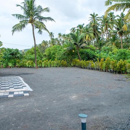 White Sand Beach Resort Kondivali Exterior foto