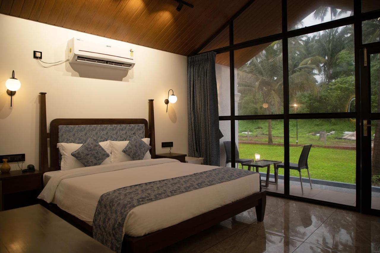 White Sand Beach Resort Kondivali Exterior foto