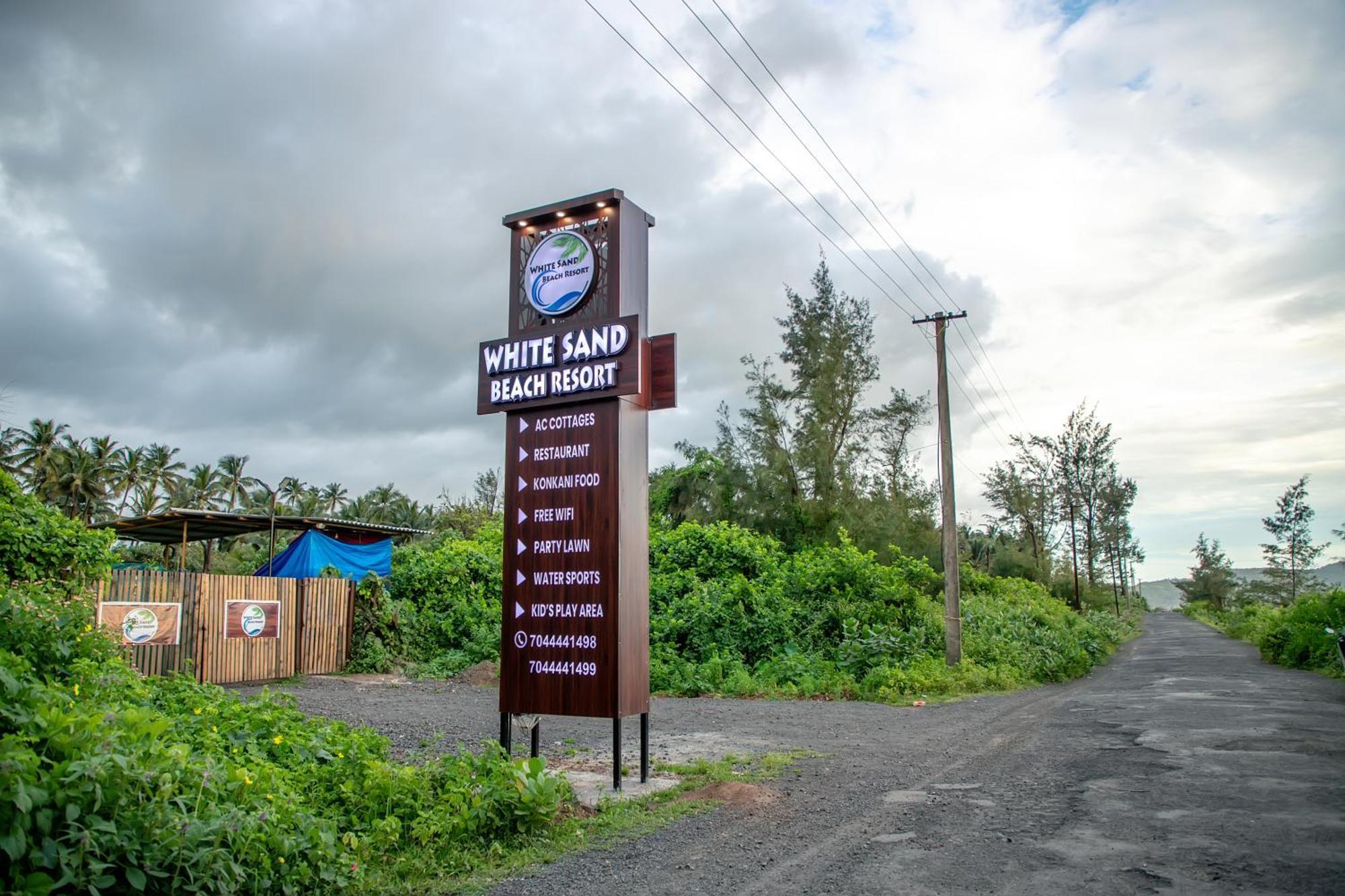 White Sand Beach Resort Kondivali Exterior foto