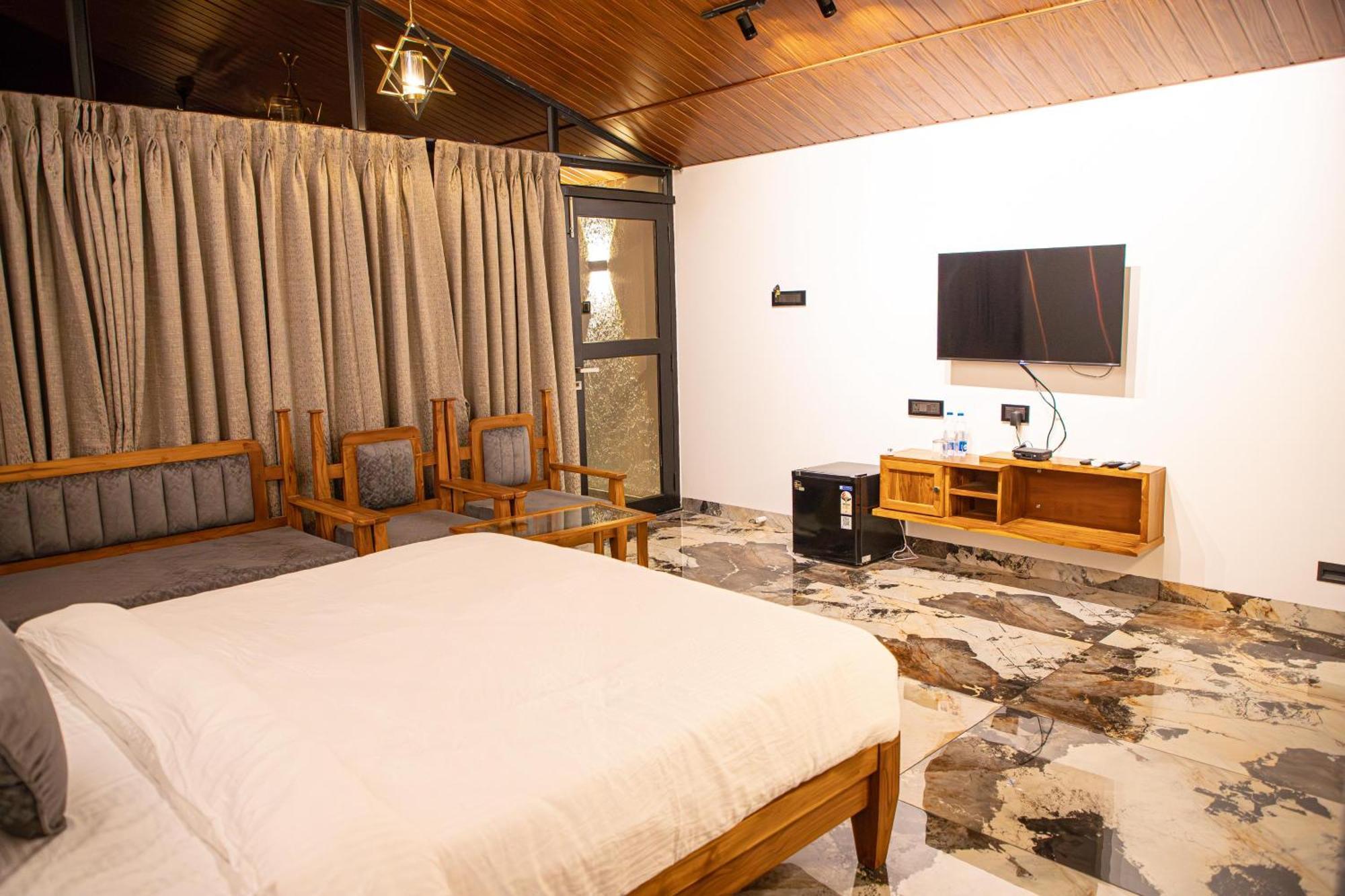 White Sand Beach Resort Kondivali Exterior foto
